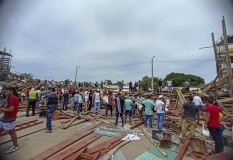 Four dead, hundreds hurt as stands collapse in Colombia bullring