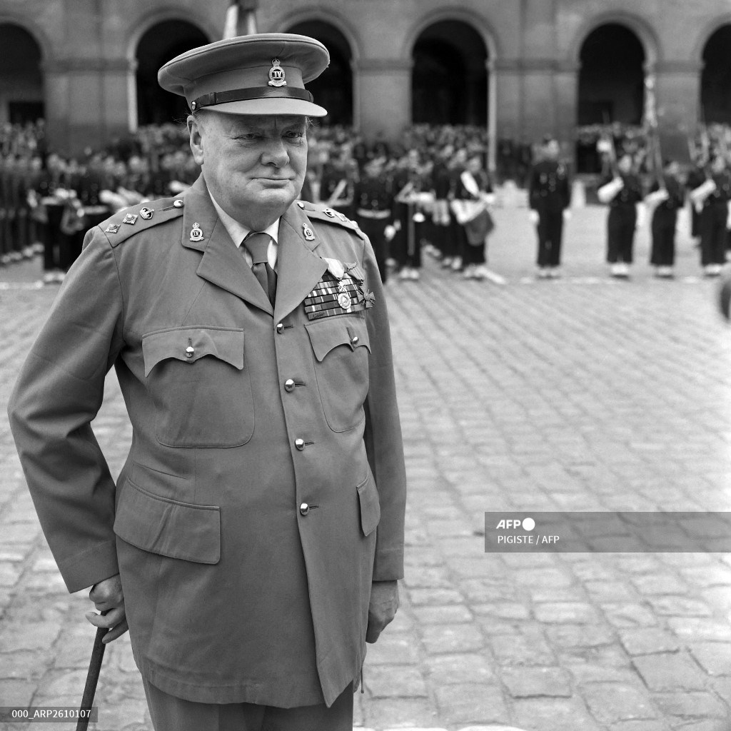 Kanada’daki otelden Winston Churchill’in ünlü fotoğrafı çalındı