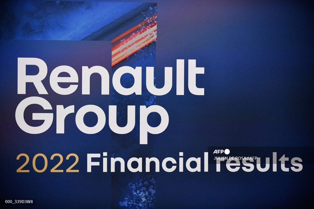 Renault kârlılığını artırıyor, ancak Rusya’nın çıkışı onu zarara itiyor
