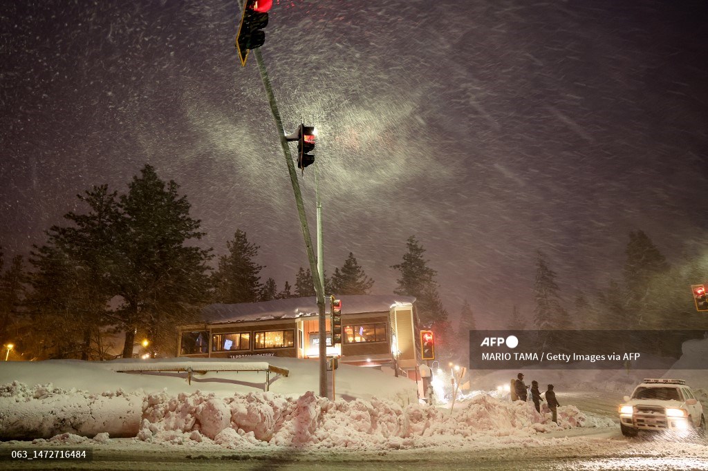 'Pineapple express' storm wallops California