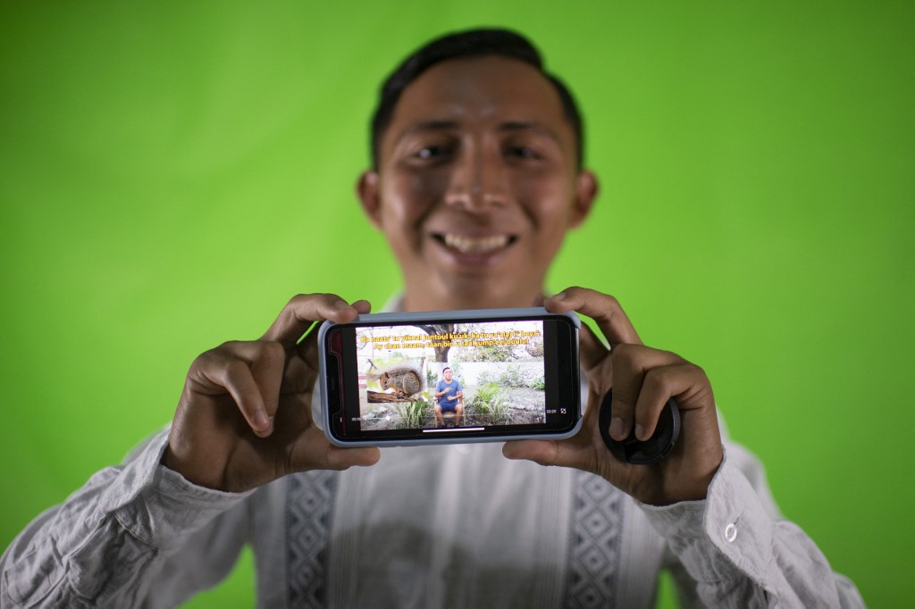Mexican TikToker, Maya dilini yeni nesillerle paylaşıyor